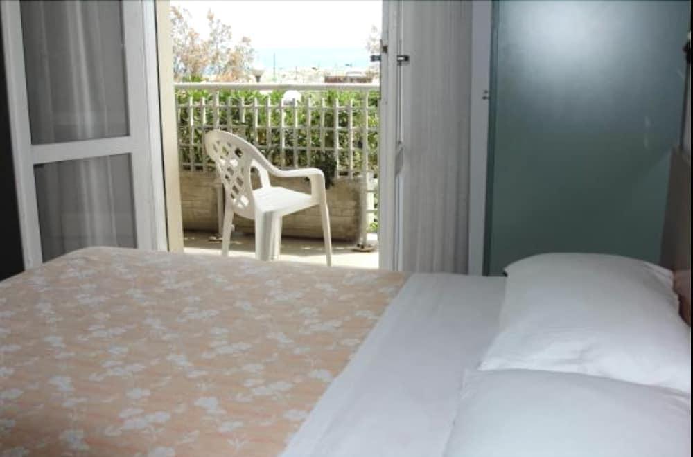 Hotel Sedonia Cervia Exterior foto
